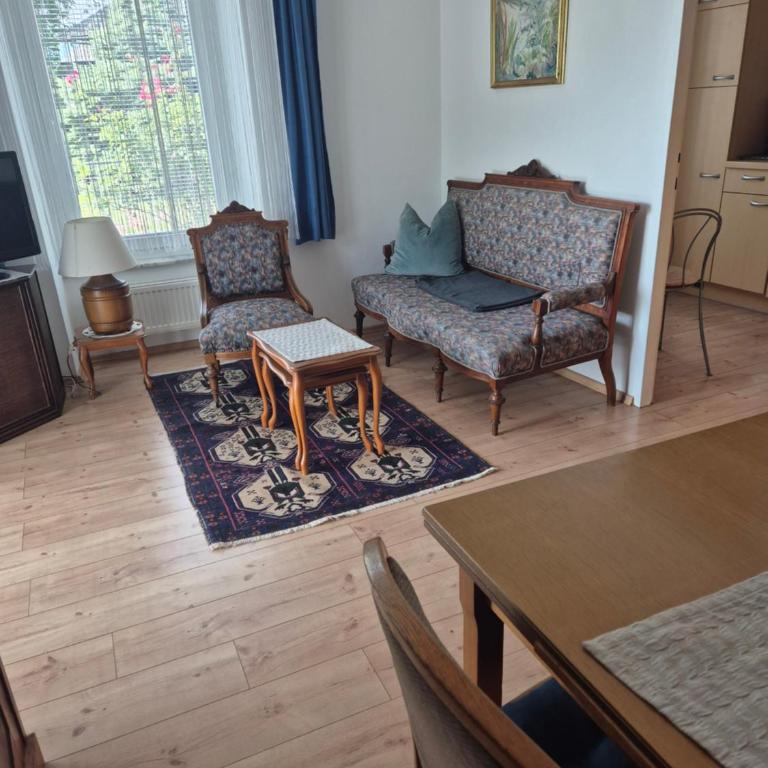 Villa Nusswald - Apartment mit Gartenblick - 13