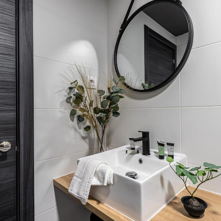 Queens Chueca II - Alquiler Corta Duración - Three-Bedroom Apartment - 18