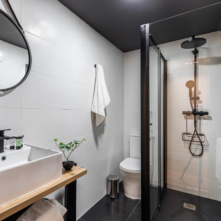 Queens Chueca II - Alquiler Corta Duración - Three-Bedroom Apartment - 19