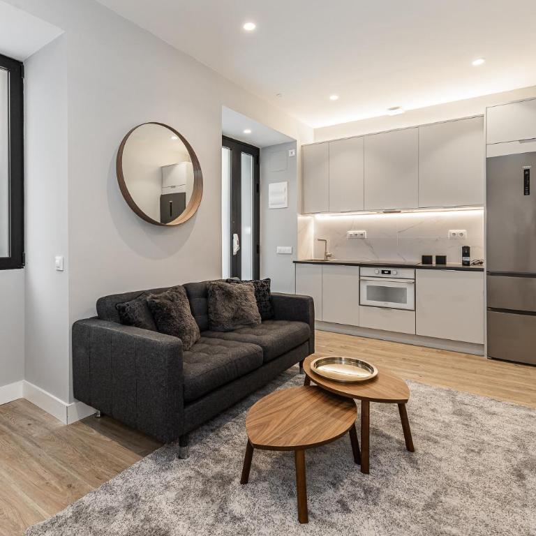 Waou Essence III La Latina - Two-Bedroom Apartment - 1
