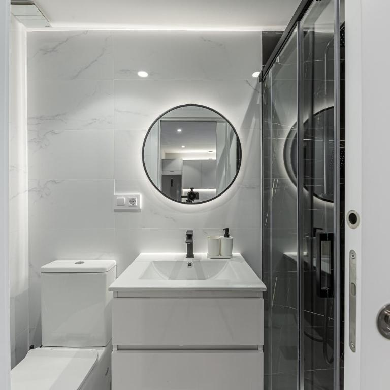 Waou Essence III La Latina - Two-Bedroom Apartment - 10