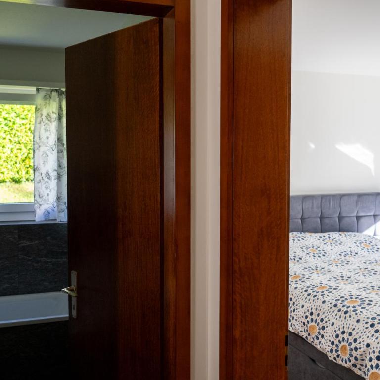 Spacious 2 bedroom apartment - Apartamento de 2 dormitorios con vistas a la montaña - 21
