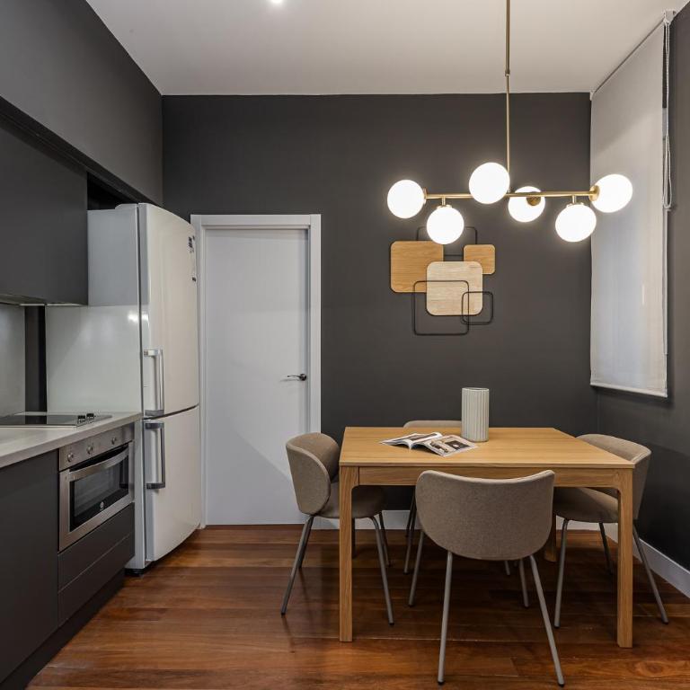 Queen's Las Letras Boutique I - Alojamiento Corta Estancia - Two-Bedroom Apartment - 4