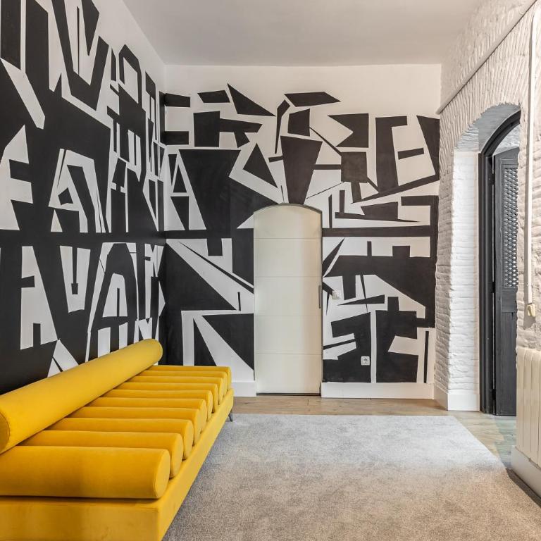 Waou Plaza de España IV - Alquiler Corta Duración - Two-Bedroom Apartment - 24