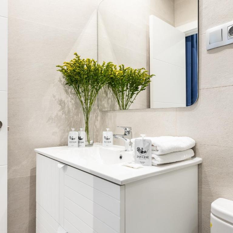 Waou Gran Via IV - Alquiler Corta Duración - Three-Bedroom Apartment - 12