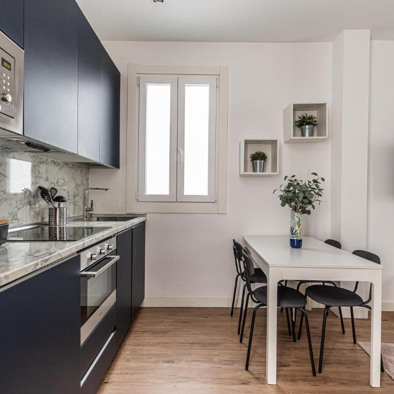 Queen's Atocha I - Alquiler Corta Duración - Two-Bedroom Apartment - 7