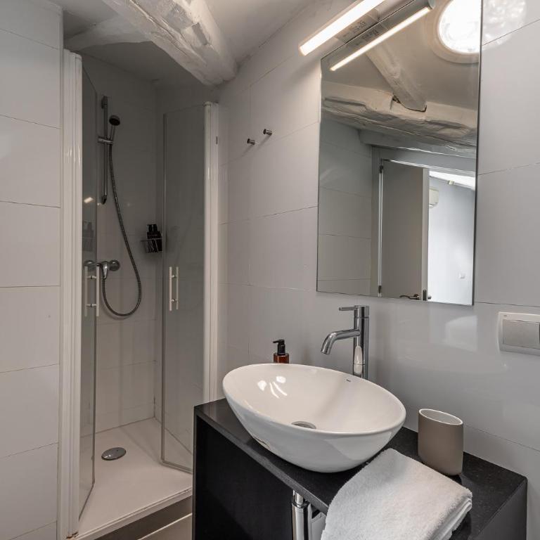 Queen's Las Letras Boutique II - Alojamiento Corta Estancia - One-Bedroom Apartment - 12