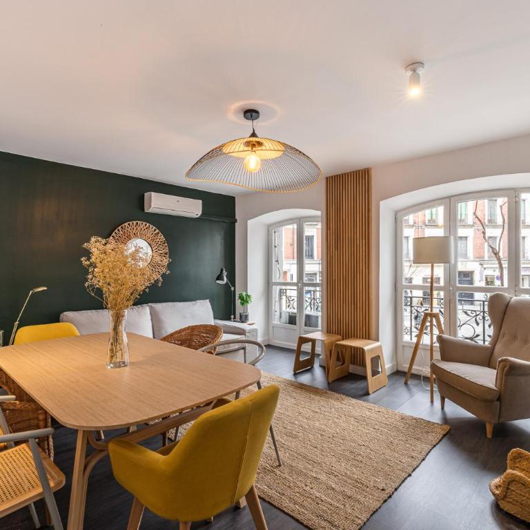 Queens Plaza Mayor I - Apartment - 1