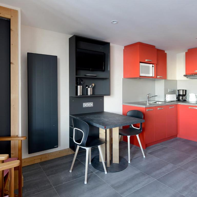 Studio rénové 2 pers, retour ski, animaux, parking - Studio - 1