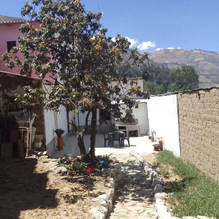 Caraz - Cozy Cottage - Four-Bedroom House - 32
