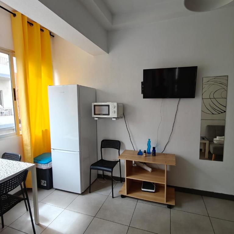 Las Canteras 128 - Two-Bedroom Apartment - 6