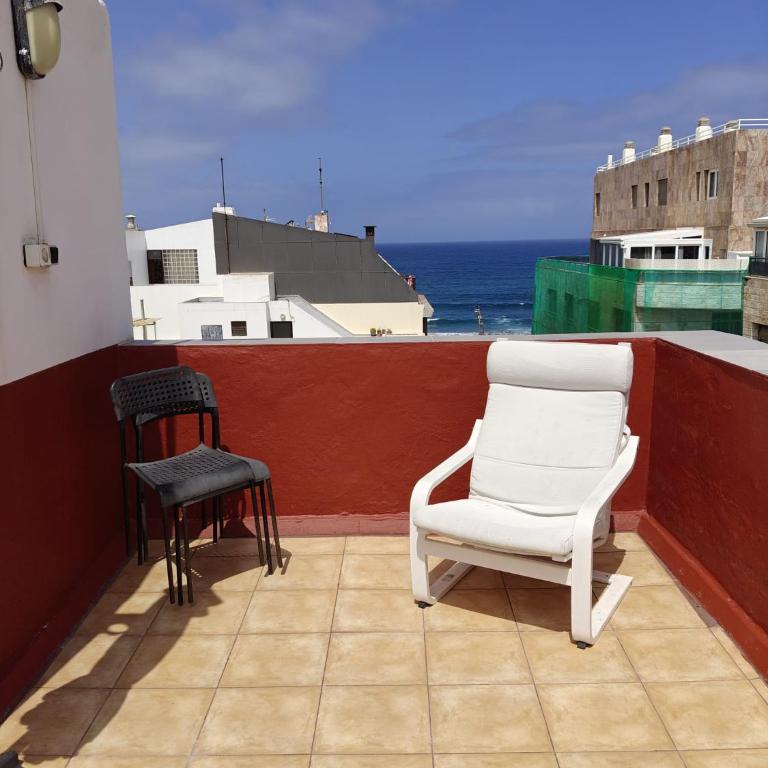 Las Canteras 128 - Two-Bedroom Apartment - 35