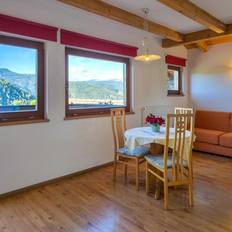 Solaia Hotel & Guesthouse - Appartamento con 1 Camera da Letto, Balcone e Vista Montagna - 3