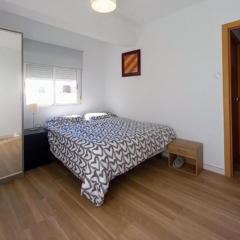 Newly renovated apartment 3 minutes from the beach - Apartamento de 2 dormitorios - 3