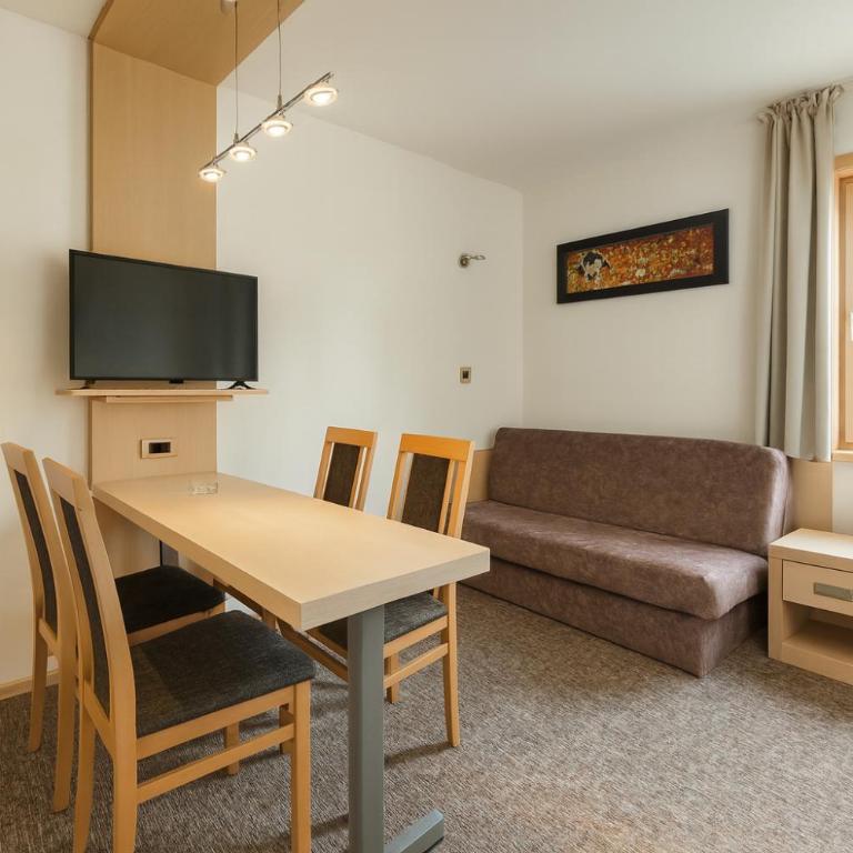 Central Konaci Apartments & Studio by Husky - Family Studio - 6