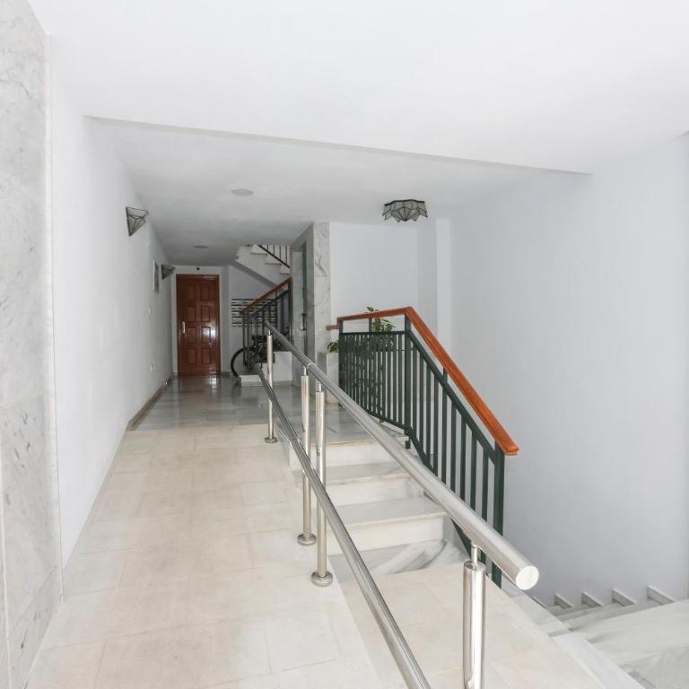 Alcazaba Del Mar parking next to the beach - Two-Room Apartment - 11