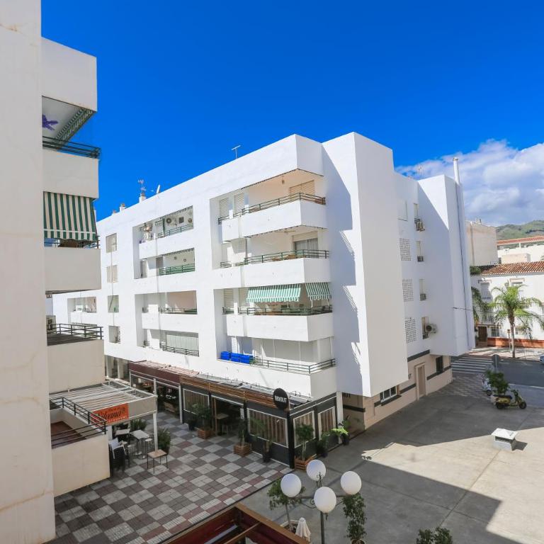 Alcazaba Del Mar parking next to the beach - Two-Room Apartment - 20