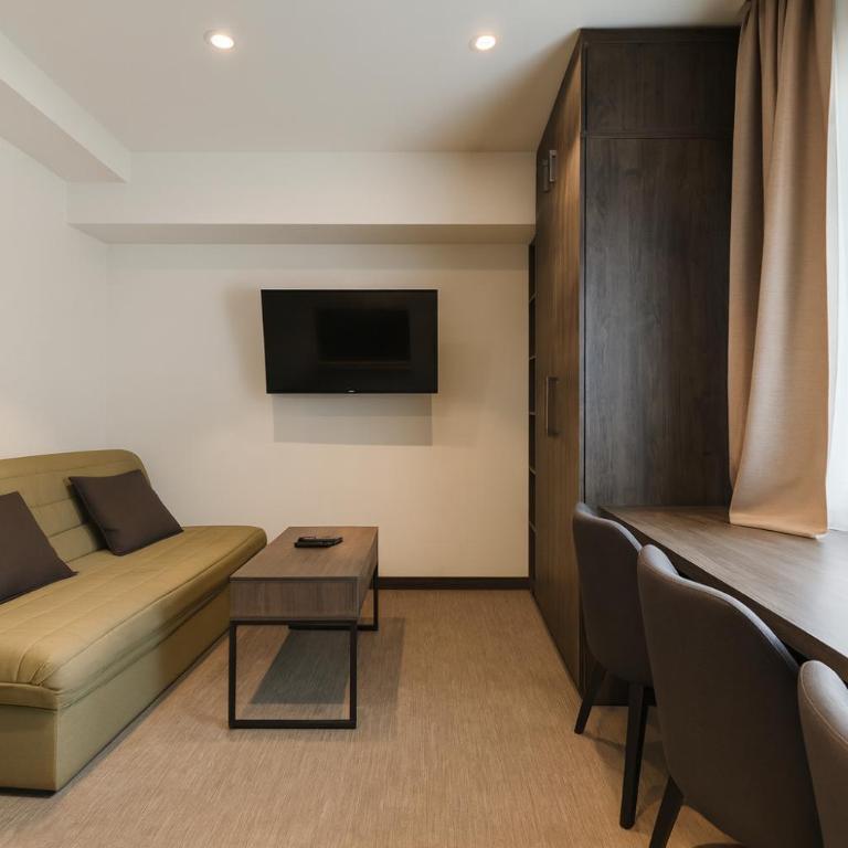 Central Konaci Apartments & Studio by Husky - One-Bedroom Apartment - 4
