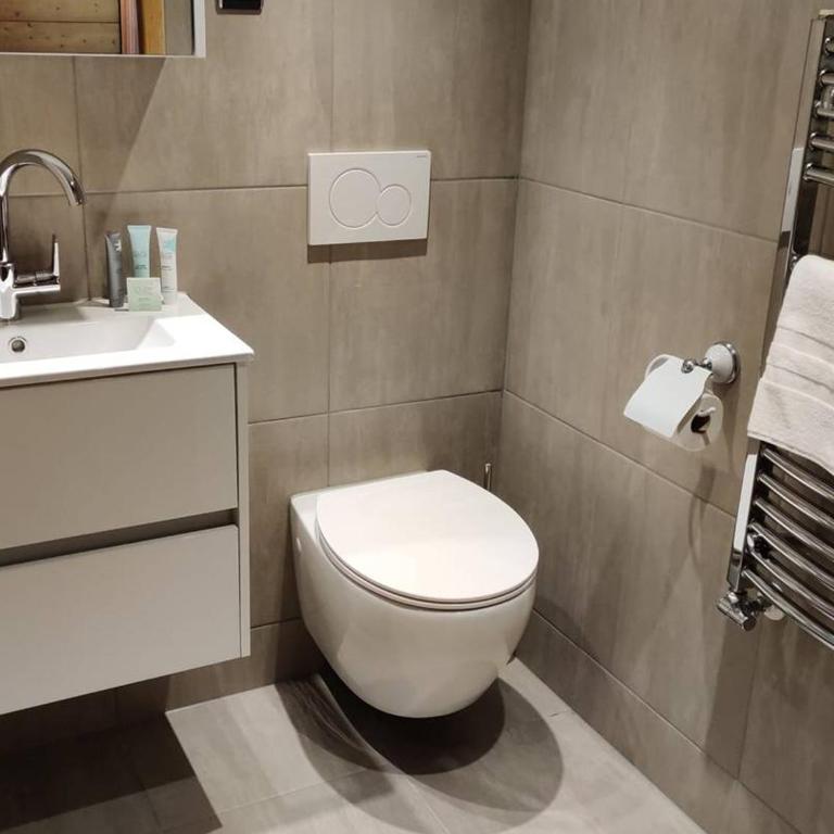 Spacieux chalet 8 pers avec piscine, spa et pied des pistes - 3 étoiles Atout France - Appartement 3 Chambres - 29