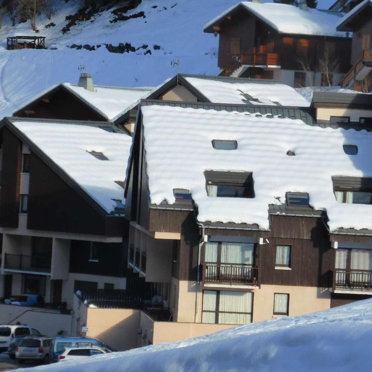 Grand studio cabine 4 pers. avec garage à 600m des remontées mécaniques - Studio - 4