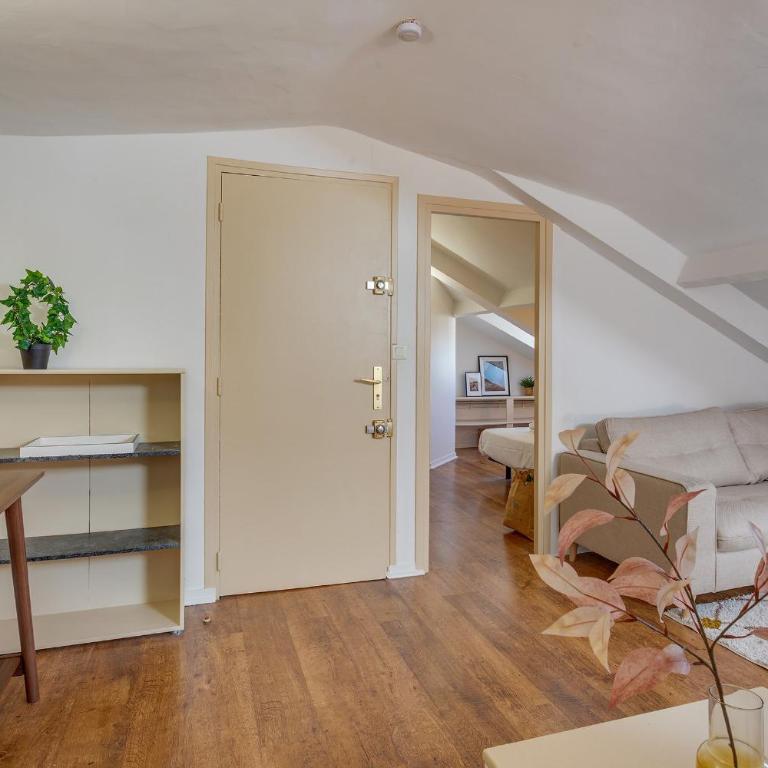 ATTIC URBAN AP4485 by Riviera Holiday Homes - Appartement - 17