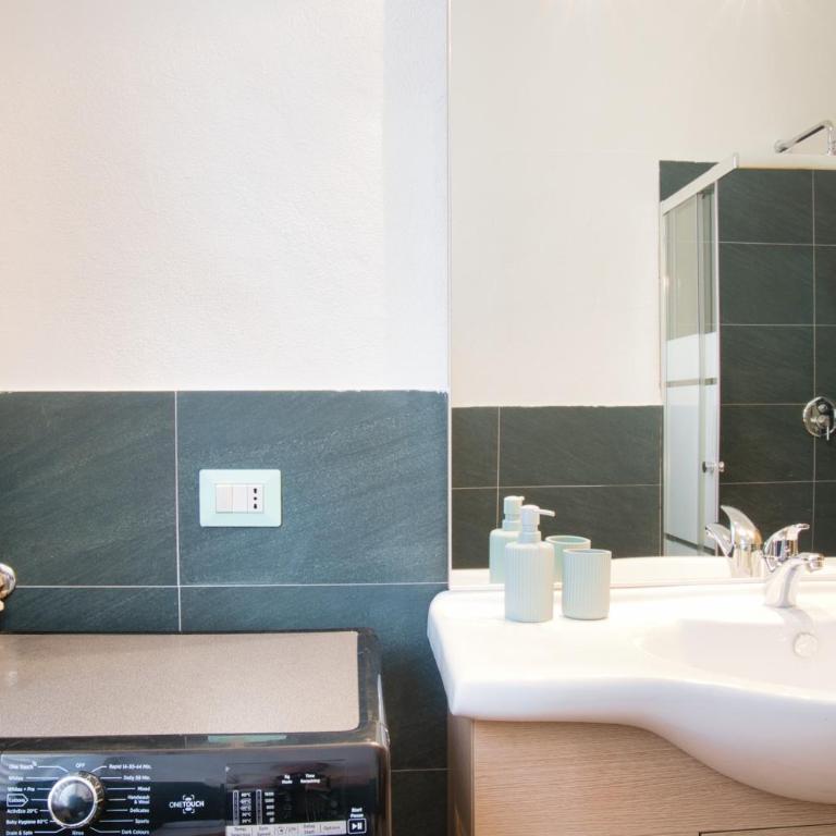 Travelers Retreat in Lecco - Apartment - 12