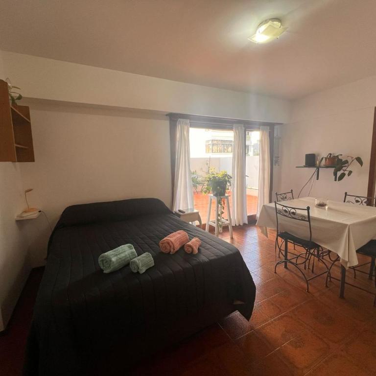 Departamento con patio - One-Bedroom Apartment - 5