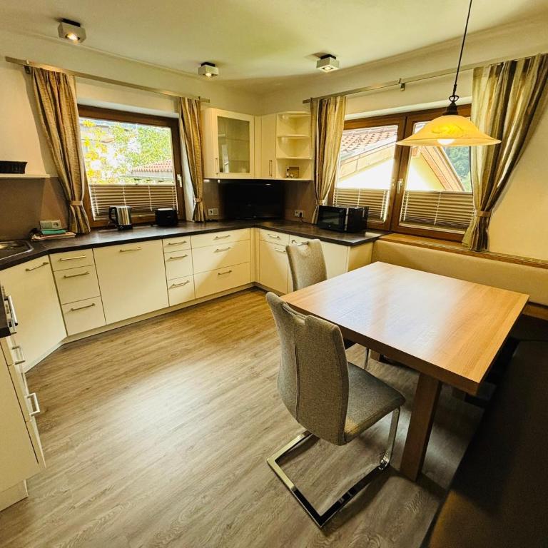 Aparthotel Dorfplatzl Garni Apartments & B&B - Appartamento con 2 Camere da Letto e con Vista Montagna - 1