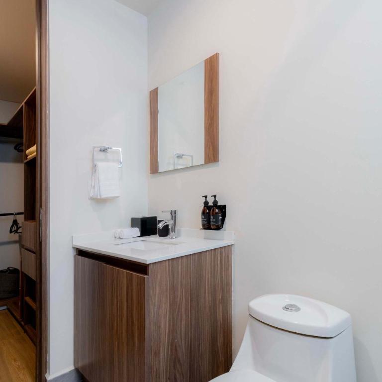 Capitalia - Great Design WTC - Apartment - 12