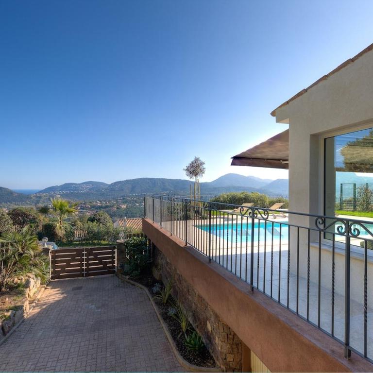 Villa contemporaine avec vue mer - Villa avec Piscine Privée - 2