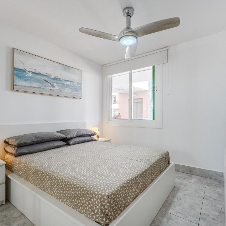 New apartment in Los Cristianos Renovated with AC, Steps from Playa Las Vistas - Apartamento de 1 dormitorio - 15