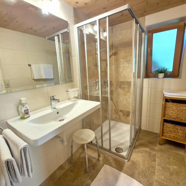 Wörglerhof's Hüttenapartments mit Kachelofen Farm Stay - Apartment mit 2 Schlafzimmern und Bergblick - 17