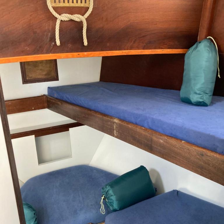 Nuit, séjour insolite à bord du Lapso II - Mobile Home - 6