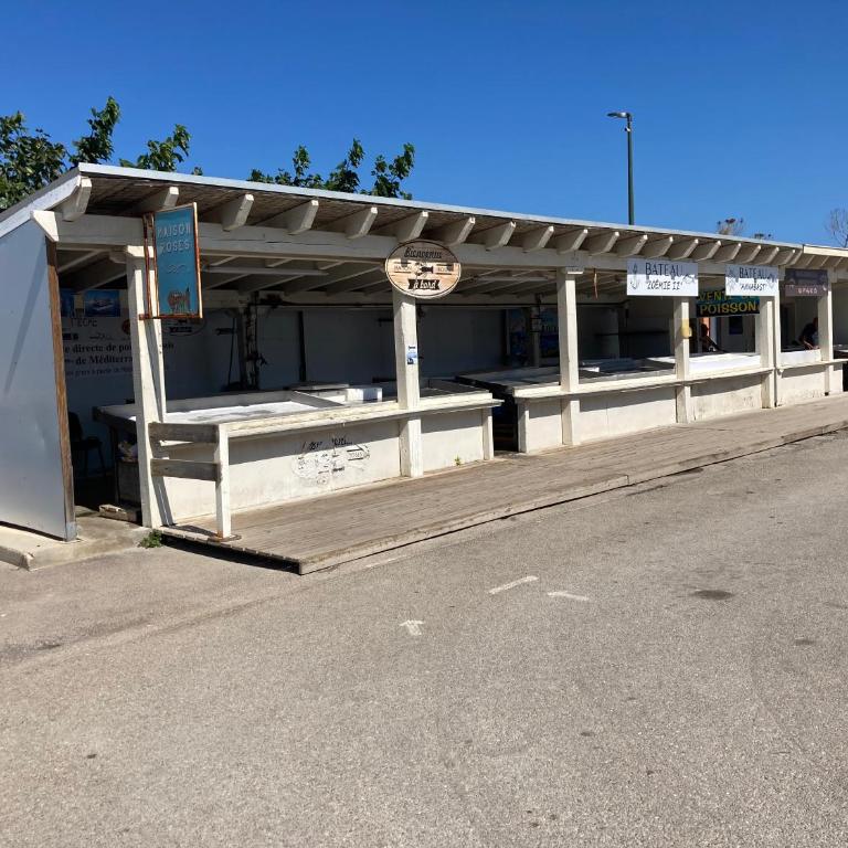 Nuit, séjour insolite à bord du Lapso II - Mobile Home - 10