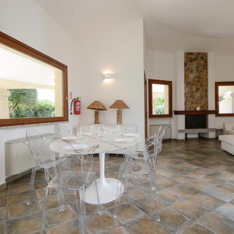 Cozy Home In Costa Rei - Three-Bedroom Vacation Home - 2