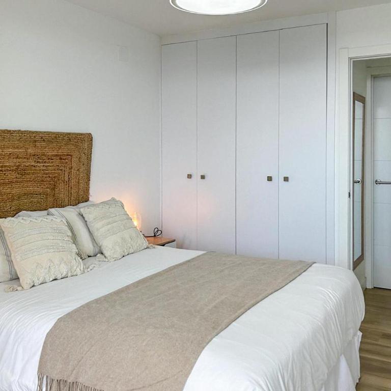 1 Bedroom Lovely Apartment In Benalmadena - Apartamento de 1 dormitorio - 10