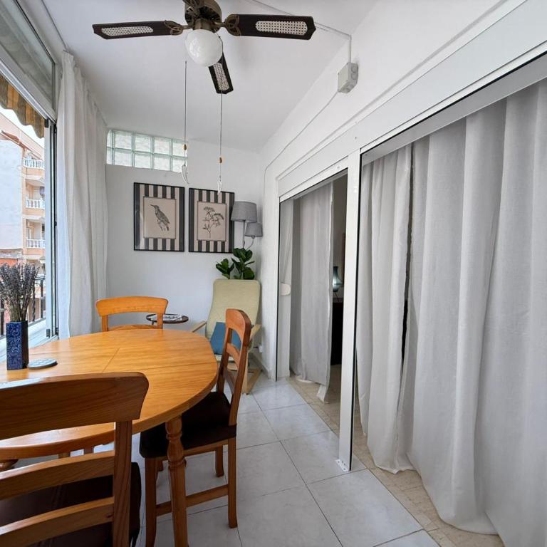 Finlandia Studio by Los Locos beach - Apartamento de 1 dormitorio - 13