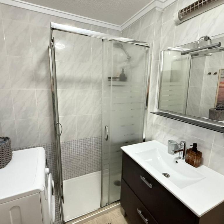 Finlandia Studio by Los Locos beach - Apartamento de 1 dormitorio - 12