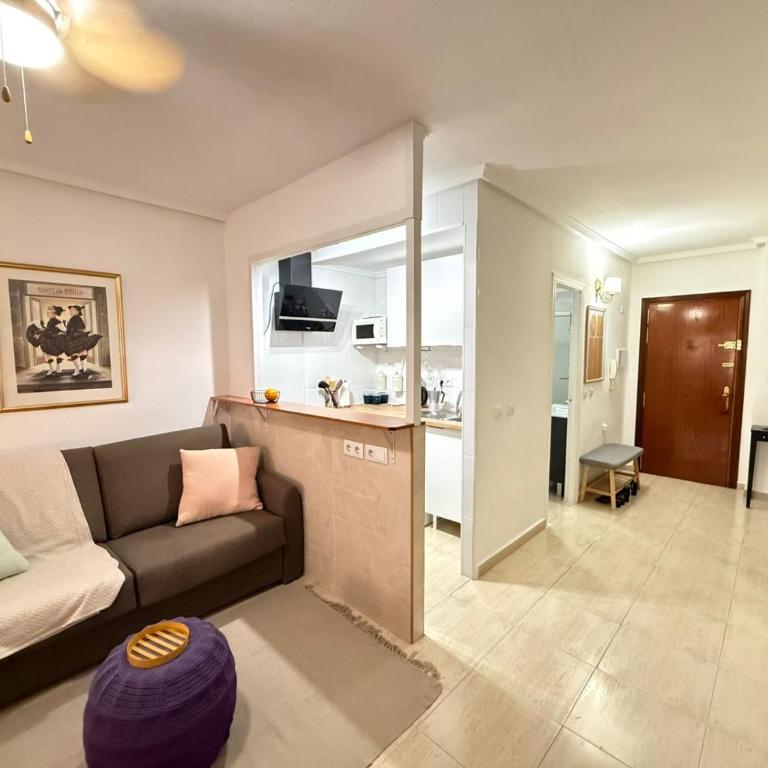 Finlandia Studio by Los Locos beach - Apartamento de 1 dormitorio - 4
