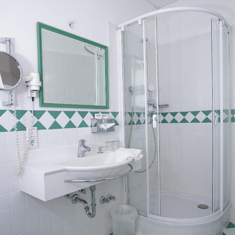Hotel Restaurant Der Greif - Camera Tripla Comfort - 1