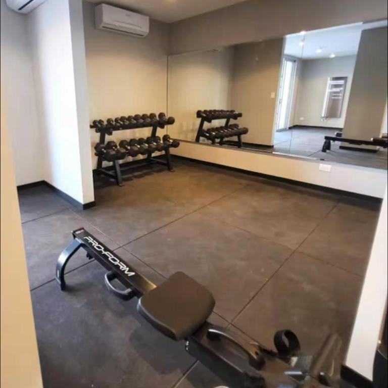 DEPARTAMENTO EN EQUIPETROL CON PISCINA ATEMPERADA- GYM Y PARQUEO GRATIS, CERCA DEL VENTURA MALL , LOS TAJIBOS, MANZANA 40 y SUPERMERCADOS - Apartamento de 1 dormitorio - 17