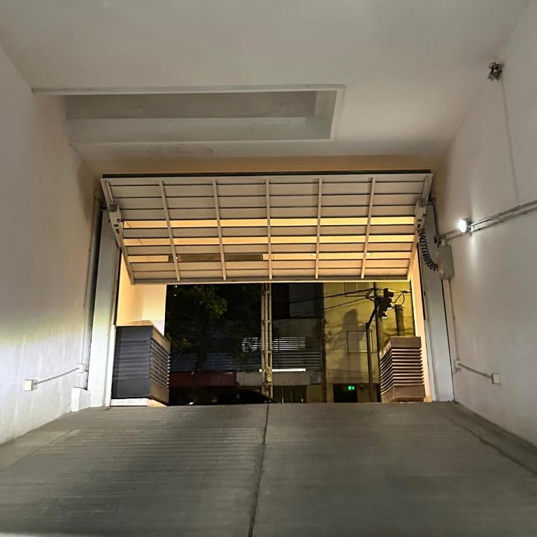 Urban Alberdi Dpto con cochera, pileta y seguridad 24 hs - Apartamento de 1 dormitorio - 30