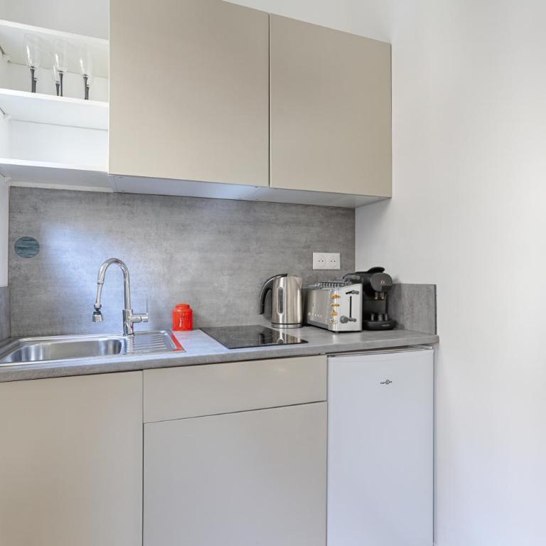 Appartement de charme entre Batignolles et Montmartre - Studio - 13