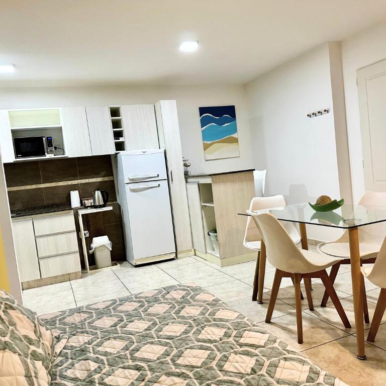 Urban Alberdi Dpto con cochera, pileta y seguridad 24 hs - Apartamento de 1 dormitorio - 1
