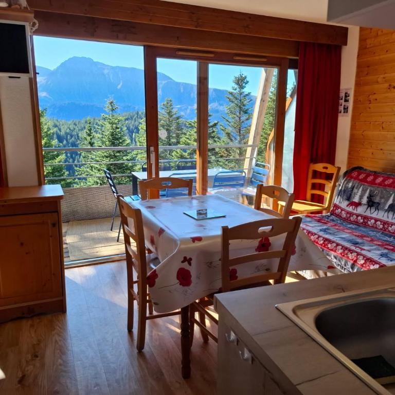 V du Bachat Epicea B N22 - 3P6 - Appartement - 4
