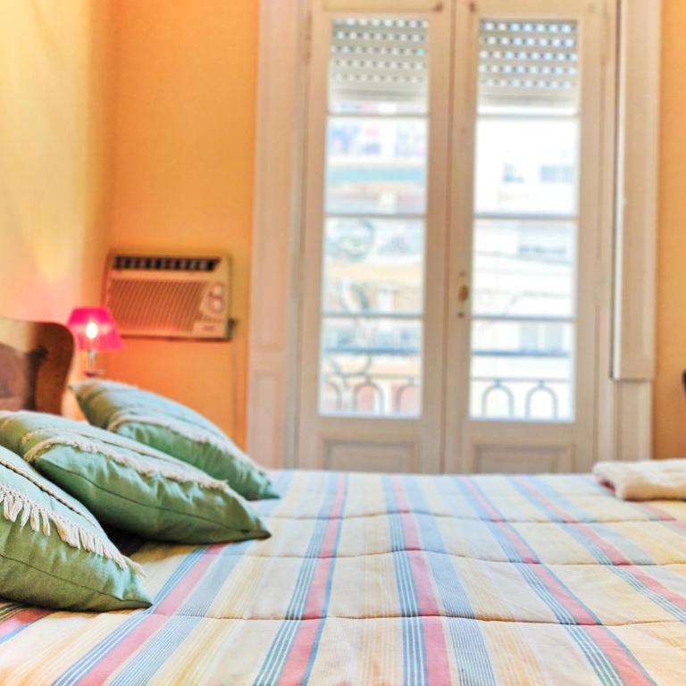 Flor de Lino Posada Porteña - Habitación Doble Estándar con baño compartido - 21