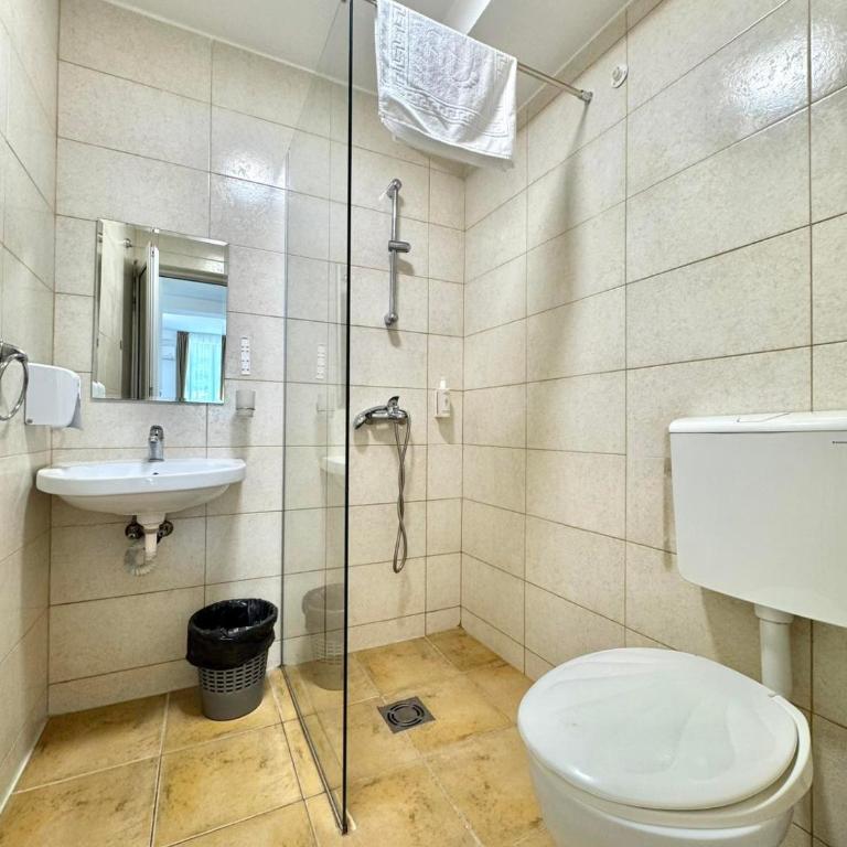 Hotel Lobo Budva - Dvokrevetna Soba sa Bračnim Krevetom - 8