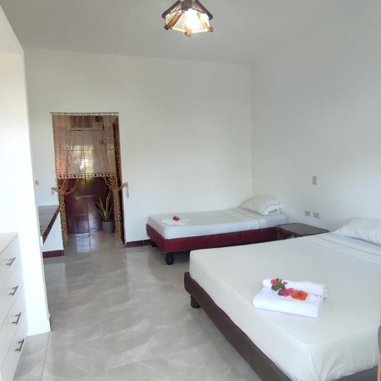 Kanus Ayangue - Triple Room - 3