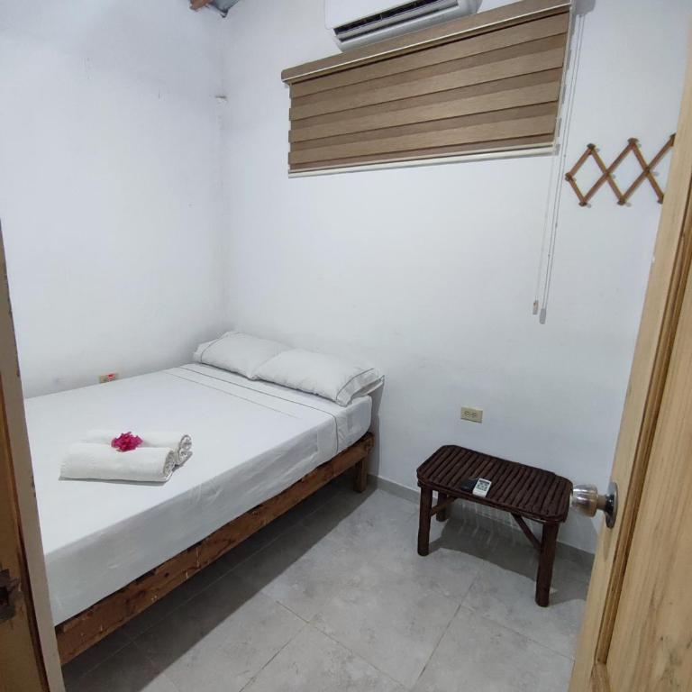 Kanus Ayangue - Three-Bedroom Townhouse - 4
