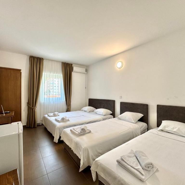 Hotel Lobo Budva - Komfor Četvorokrevetna Soba - 8